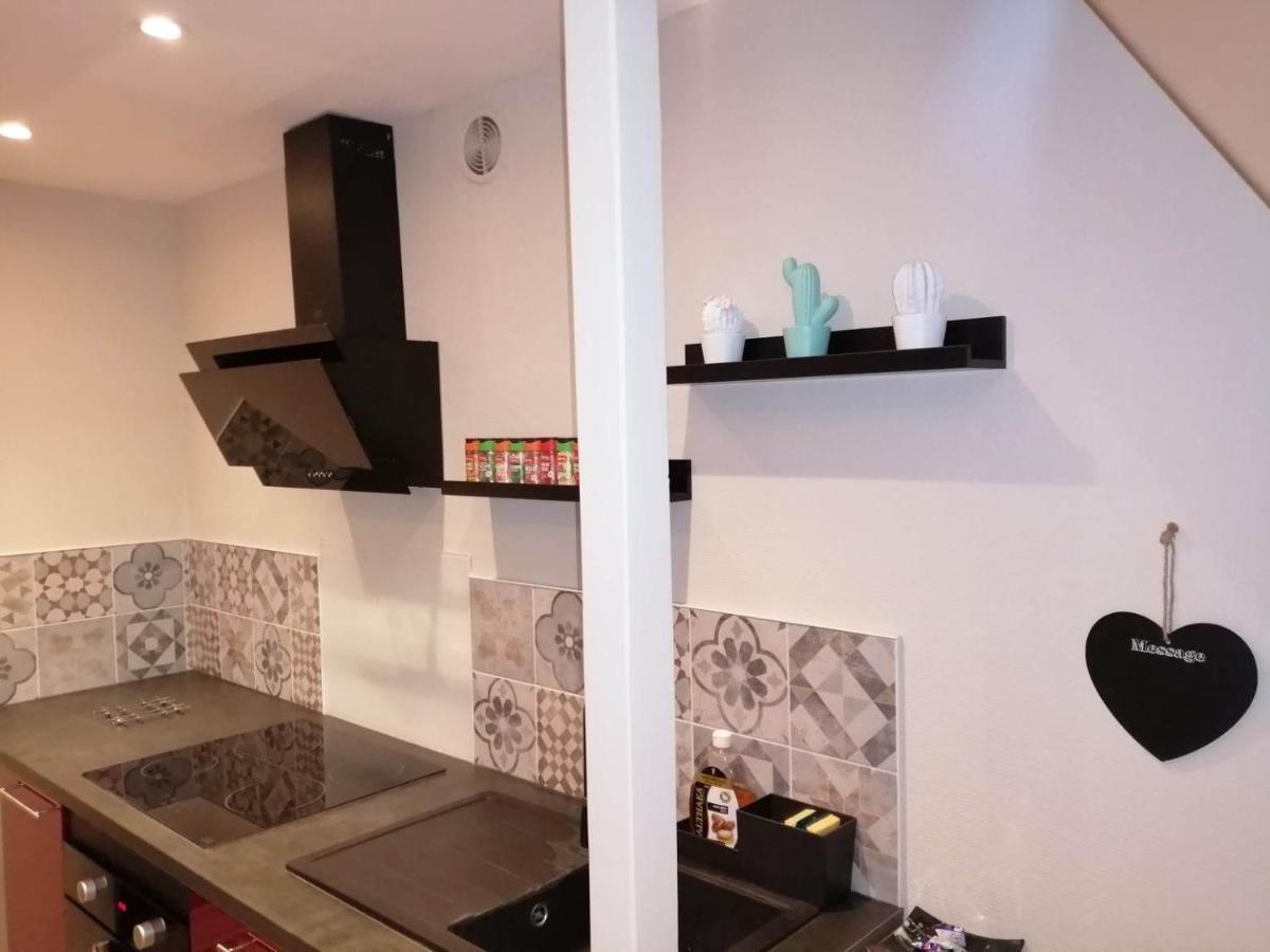 Appartement Charmant Duplex Dans Le Centre Historique De Sedan Extérieur photo