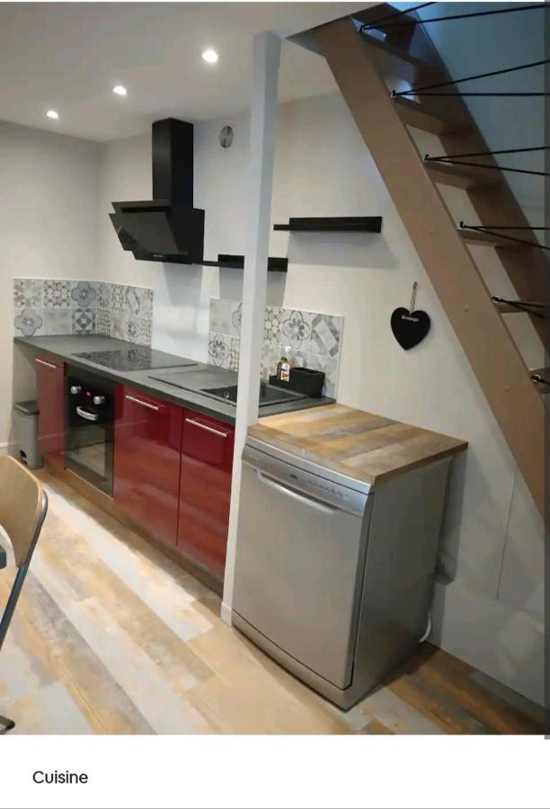 Appartement Charmant Duplex Dans Le Centre Historique De Sedan Extérieur photo